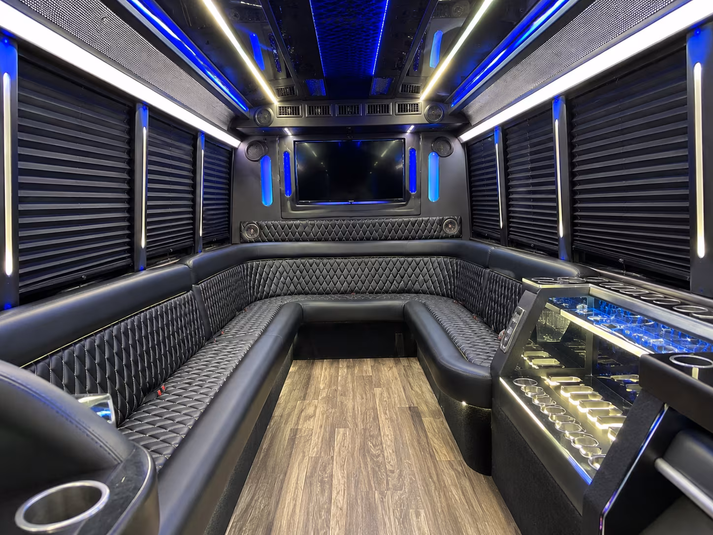 the bus type and amenities